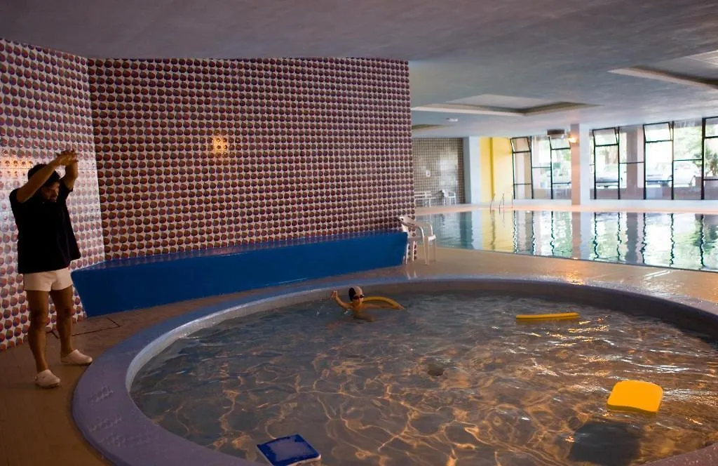 Hotel Residence Boscolungo アベトーネ